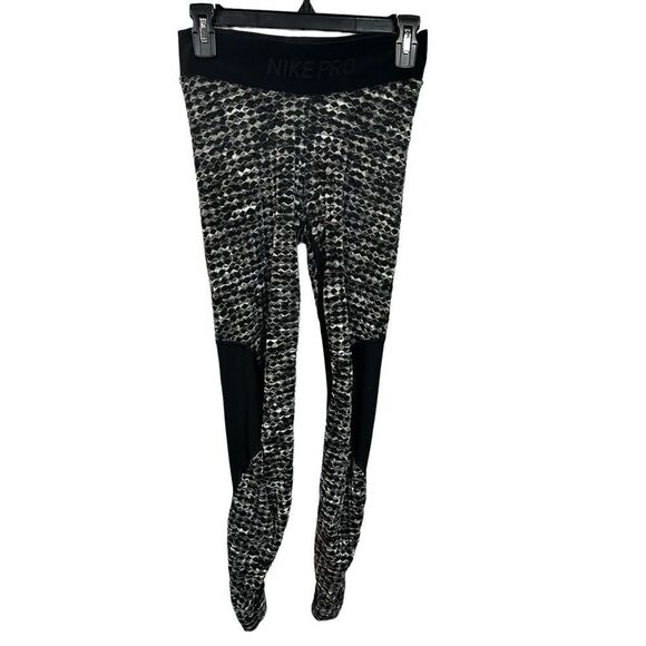 Nike Pro Hyperwarm training tights size medium 25.5” in seam - Picture 2 of 14